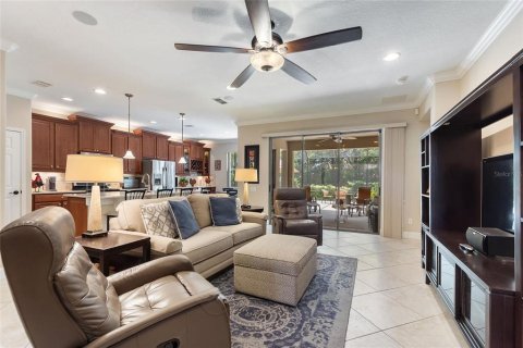 House in Davenport, Florida 3 bedrooms, 178.93 sq.m. № 1757945 - photo 17
