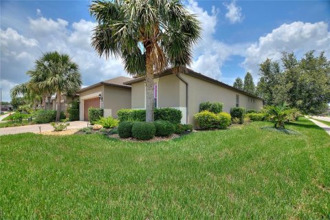 House in Davenport, Florida 3 bedrooms, 178.93 sq.m. № 1757945 - photo 3