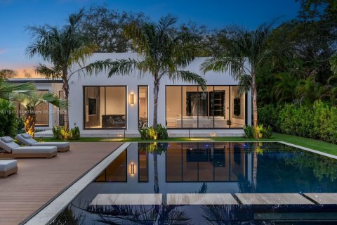 Купить виллу или дом в Саут-Майами, Флорида 3 спальни, 337.7м2, № 1972628 - фото 30