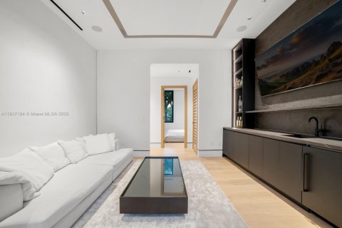 Купить виллу или дом в Саут-Майами, Флорида 3 спальни, 337.7м2, № 1972628 - фото 25