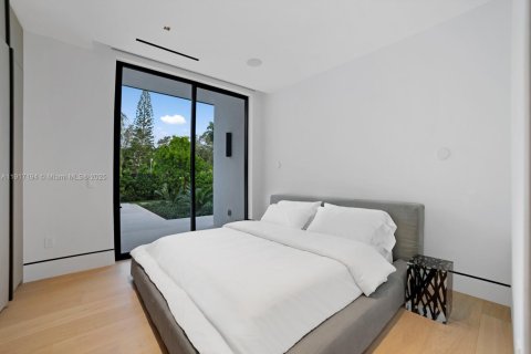 Купить виллу или дом в Саут-Майами, Флорида 3 спальни, 337.7м2, № 1972628 - фото 23