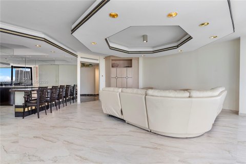 Condo in Aventura, Florida, 2 bedrooms  № 2047866 - photo 3