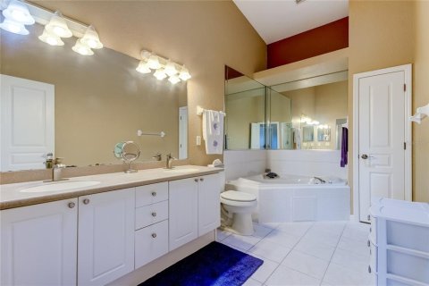 Townhouse in Oldsmar, Florida 3 bedrooms, 170.38 sq.m. № 1803314 - photo 20