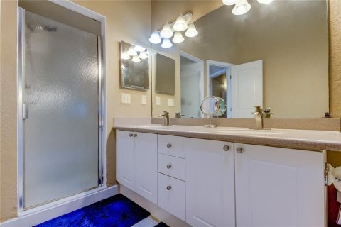 Townhouse in Oldsmar, Florida 3 bedrooms, 170.38 sq.m. № 1803314 - photo 18