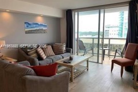 Copropriété à vendre à Miami Beach, Floride: 2 chambres, 119.84 m2 № 2153057 - photo 7