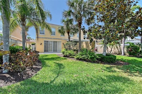Townhouse in Sarasota, Florida 3 bedrooms, 155.33 sq.m. № 1680791 - photo 9