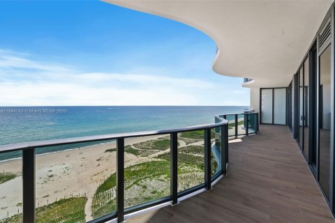 Снять в аренду кондоминиум в Помпано-Бич, Флорида 2 спальни, 157.93м2, № 1945759 - фото 24