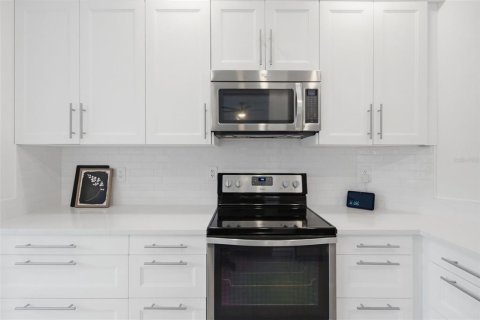 Casa en venta en Sarasota, Florida, 3 dormitorios, 144 m2 № 2381094 - foto 14