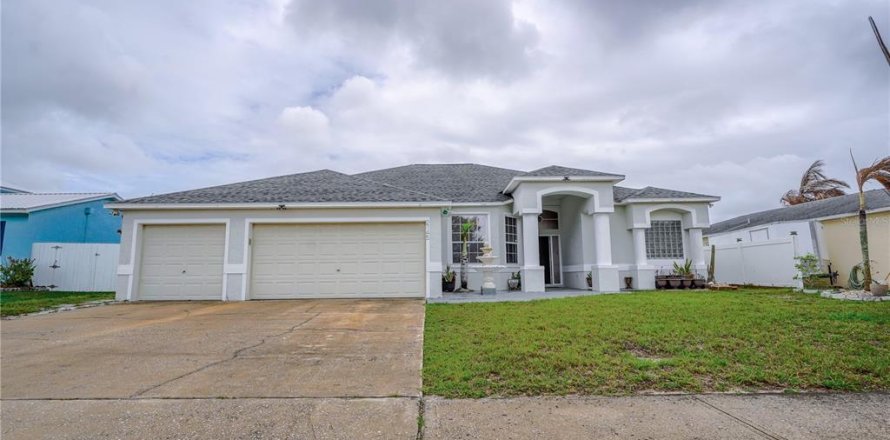 House in Merrit Island, Florida 4 bedrooms, 229.1 sq.m. № 2206443
