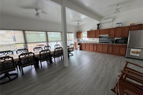 House in Merrit Island, Florida 4 bedrooms, 229.1 sq.m. № 2206443 - photo 21
