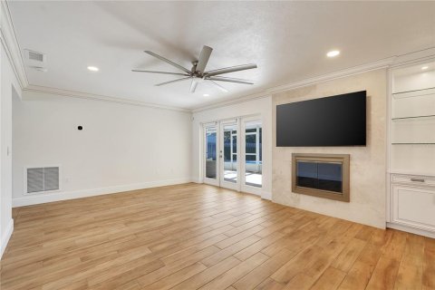 Casa en venta en Orlando, Florida, 4 dormitorios, 193.33 m2 № 2431058 - foto 11