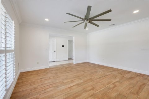 Casa en venta en Orlando, Florida, 4 dormitorios, 193.33 m2 № 2431058 - foto 14