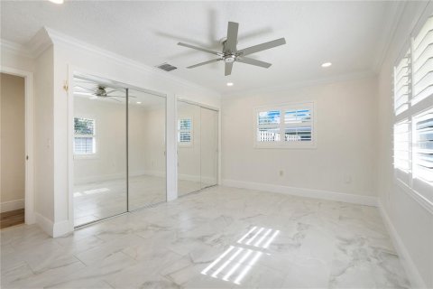 Casa en venta en Orlando, Florida, 4 dormitorios, 193.33 m2 № 2431058 - foto 22