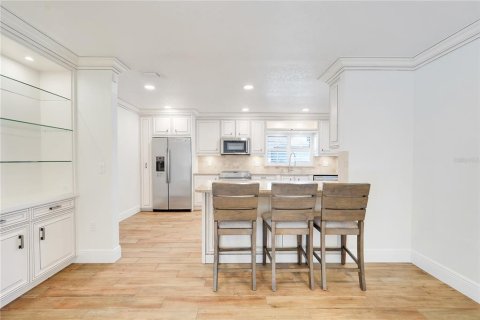 Casa en venta en Orlando, Florida, 4 dormitorios, 193.33 m2 № 2431058 - foto 17