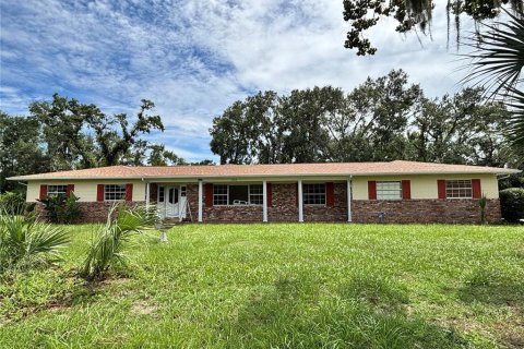 Casa en alquiler en Leesburg, Florida, 4 dormitorios, 196.4 m2 № 1913900 - foto 1