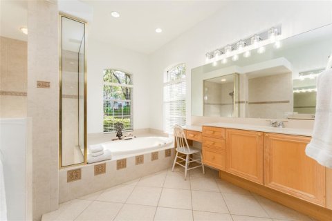 Купить виллу или дом в Фиш-Хок, Флорида 11 комнат, 311.59м2, № 1912253 - фото 26