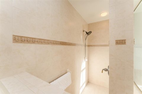 Купить виллу или дом в Фиш-Хок, Флорида 11 комнат, 311.59м2, № 1912253 - фото 28