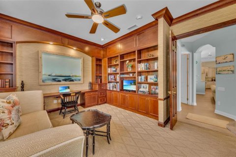Casa en venta en University Park, Florida, 5 dormitorios, 392.7 m2 № 1686679 - foto 23