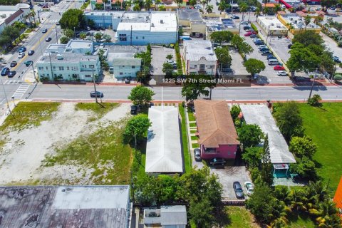 Apartamento en alquiler en Miami, Florida, 1 dormitorio, 41.81 m2 № 1925473 - foto 27