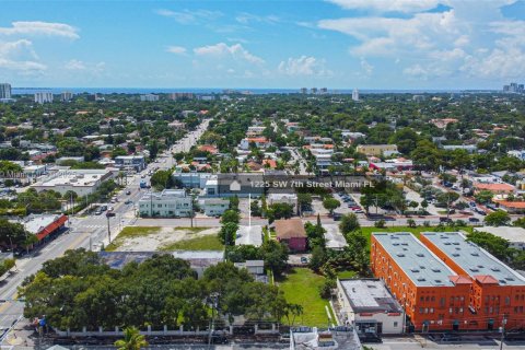 Apartamento en alquiler en Miami, Florida, 1 dormitorio, 41.81 m2 № 1925473 - foto 26