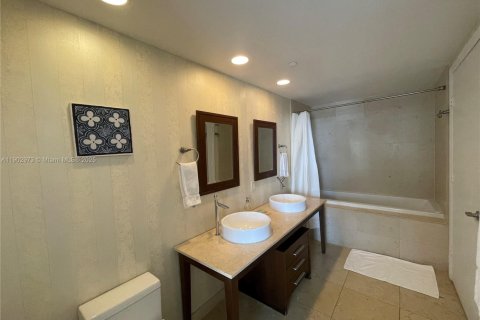 Купить кондоминиум в Майами, Флорида 1 спальня, 73.39м2, № 2060750 - фото 13