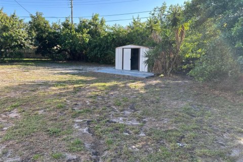 Casa en venta en Lake Park, Florida, 4 dormitorios, 159.98 m2 № 1571298 - foto 24