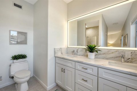 Купить виллу или дом в Сарасота, Флорида 6 комнат, 265.51м2, № 2166295 - фото 11