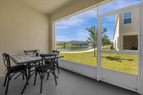 Townhouse in Kissimmee, Florida 3 bedrooms, 163.69 sq.m. № 1593172 - photo 15