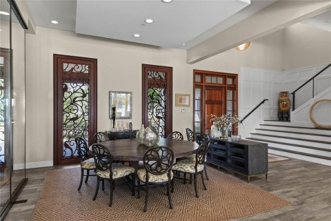 House in Winter Park, Florida 5 bedrooms, 604.05 sq.m. № 1755526 - photo 7
