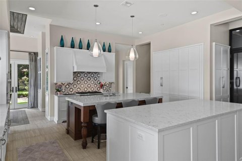 House in Winter Park, Florida 5 bedrooms, 604.05 sq.m. № 1755526 - photo 22
