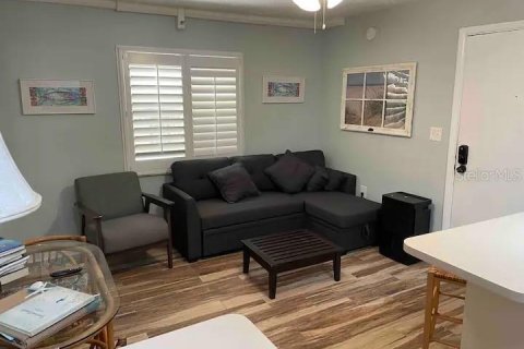 Condominio en alquiler en Indian Shores, Florida, 1 dormitorio, 41.81 m2 № 1912779 - foto 6