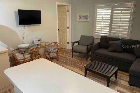 Condominio en alquiler en Indian Shores, Florida, 1 dormitorio, 41.81 m2 № 1912779 - foto 5