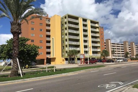 Condominio en alquiler en Indian Shores, Florida, 1 dormitorio, 41.81 m2 № 1912779 - foto 1