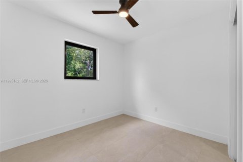 Casa en venta en Miami, Florida, 4 dormitorios, 106.28 m2 № 2062676 - foto 25