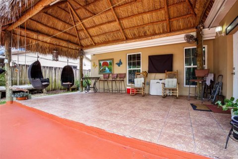 Casa en venta en Homestead, Florida, 3 dormitorios, 160.16 m2 № 1941904 - foto 25