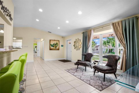 Casa en venta en Homestead, Florida, 3 dormitorios, 160.16 m2 № 1941904 - foto 7