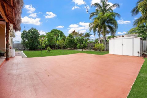 Casa en venta en Homestead, Florida, 3 dormitorios, 160.16 m2 № 1941904 - foto 26