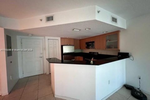 Copropriété à vendre à Hallandale Beach, Floride: 2 chambres, 106.84 m2 № 1598971 - photo 8