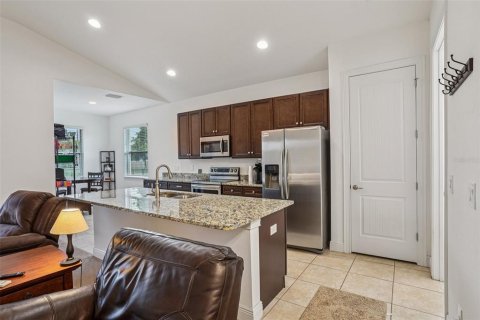 House in Howey-in-the-Hills, Florida 3 bedrooms, 153.38 sq.m. № 1840231 - photo 10