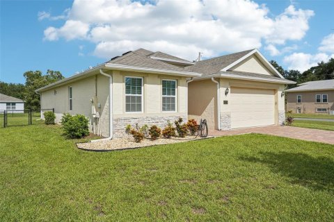 House in Howey-in-the-Hills, Florida 3 bedrooms, 153.38 sq.m. № 1840231 - photo 3