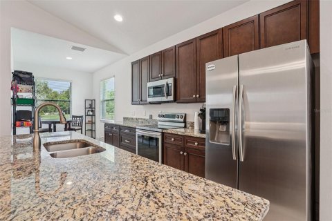 House in Howey-in-the-Hills, Florida 3 bedrooms, 153.38 sq.m. № 1840231 - photo 12