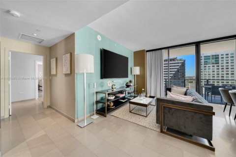 Condo in Miami, Florida, 3 bedrooms № 1797731 - photo 7