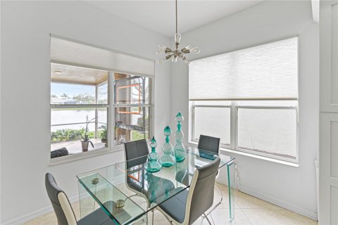 Villa ou maison à louer à Bradenton, Floride: 5 chambres, 284 m2 № 1583063 - photo 12