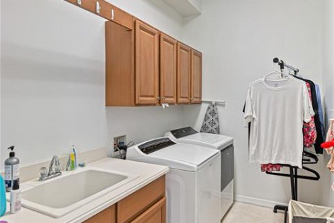 Villa ou maison à louer à Bradenton, Floride: 5 chambres, 284 m2 № 1583063 - photo 27