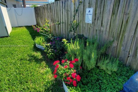 Casa en venta en Lantana, Florida, 3 dormitorios, 103.96 m2 № 1956634 - foto 28