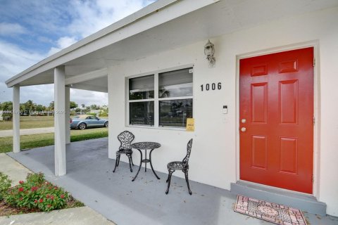 Casa en venta en Lantana, Florida, 3 dormitorios, 103.96 m2 № 1956634 - foto 29