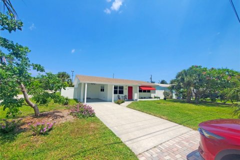 Casa en venta en Lantana, Florida, 3 dormitorios, 103.96 m2 № 1956634 - foto 25