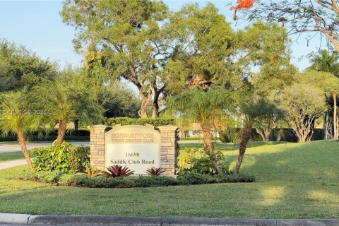 Condo in Weston, Florida, 2 bedrooms  № 2005079