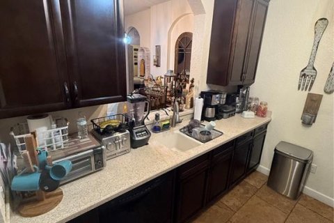Condo in Orlando, Florida, 3 bedrooms № 2373487 - photo 6