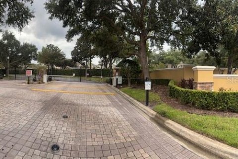 Condo in Orlando, Florida, 3 bedrooms № 2373487 - photo 19